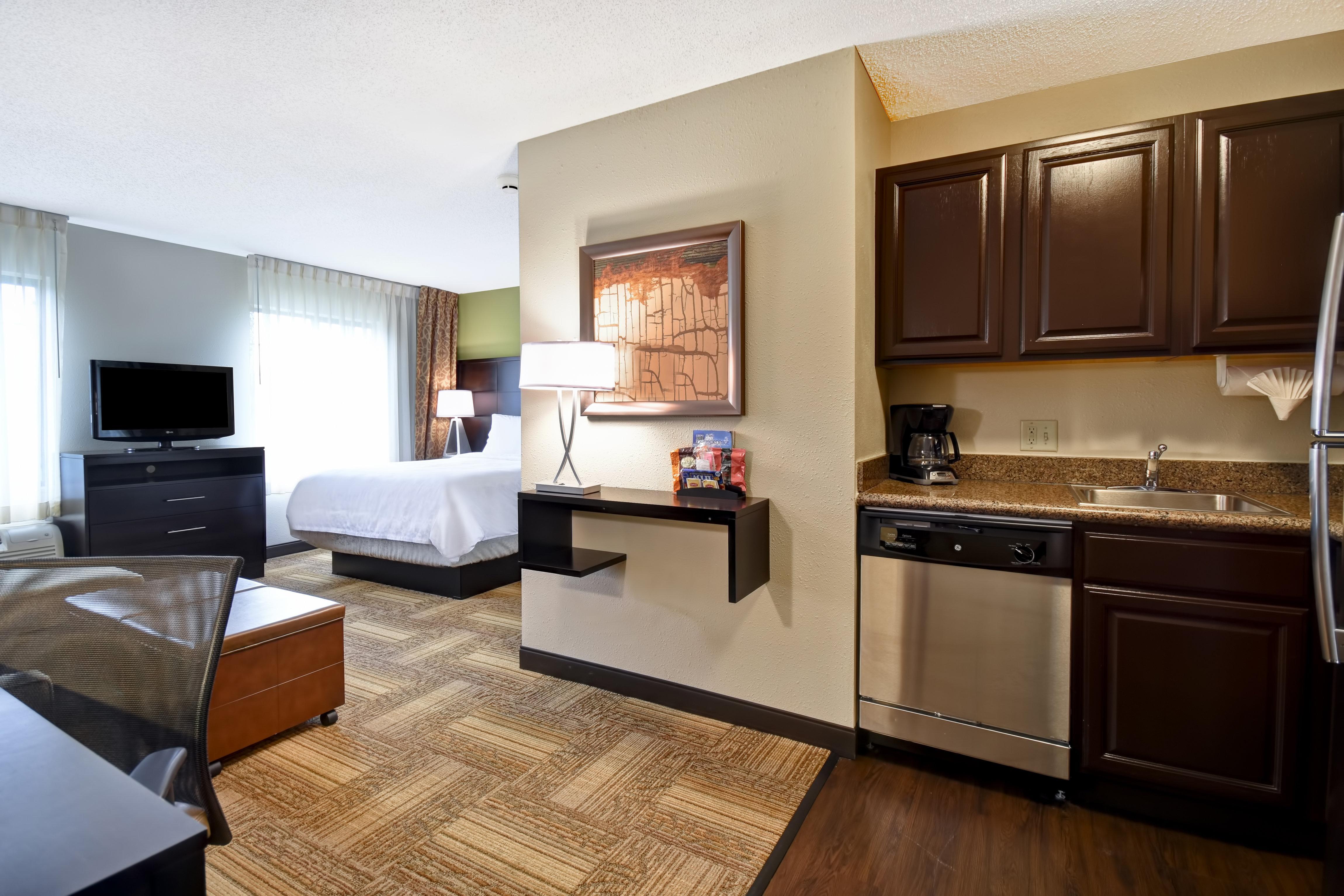 Staybridge Suites Grand Rapids-Kentwood By Ihg Cascade Exteriör bild