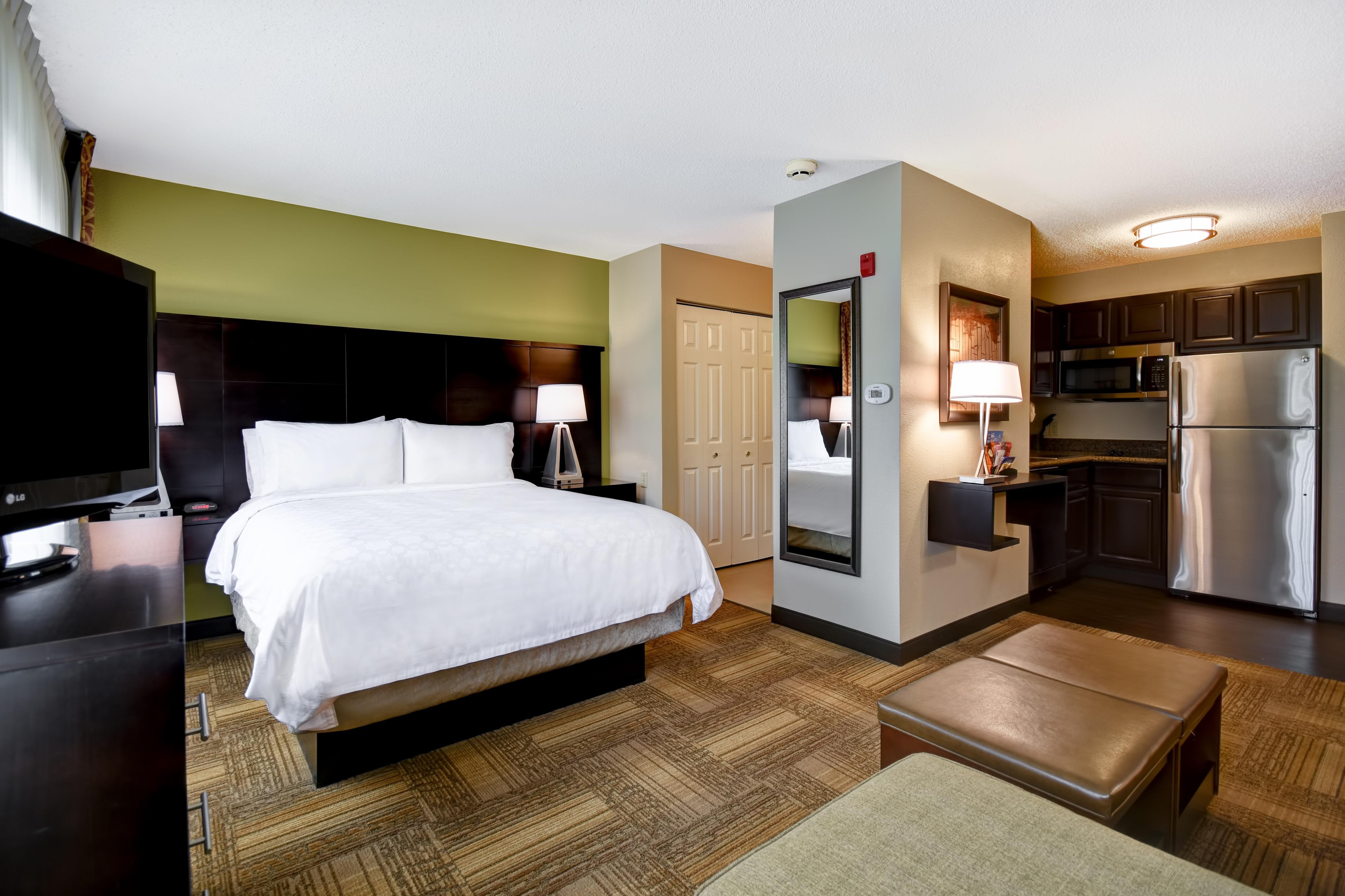 Staybridge Suites Grand Rapids-Kentwood By Ihg Cascade Exteriör bild