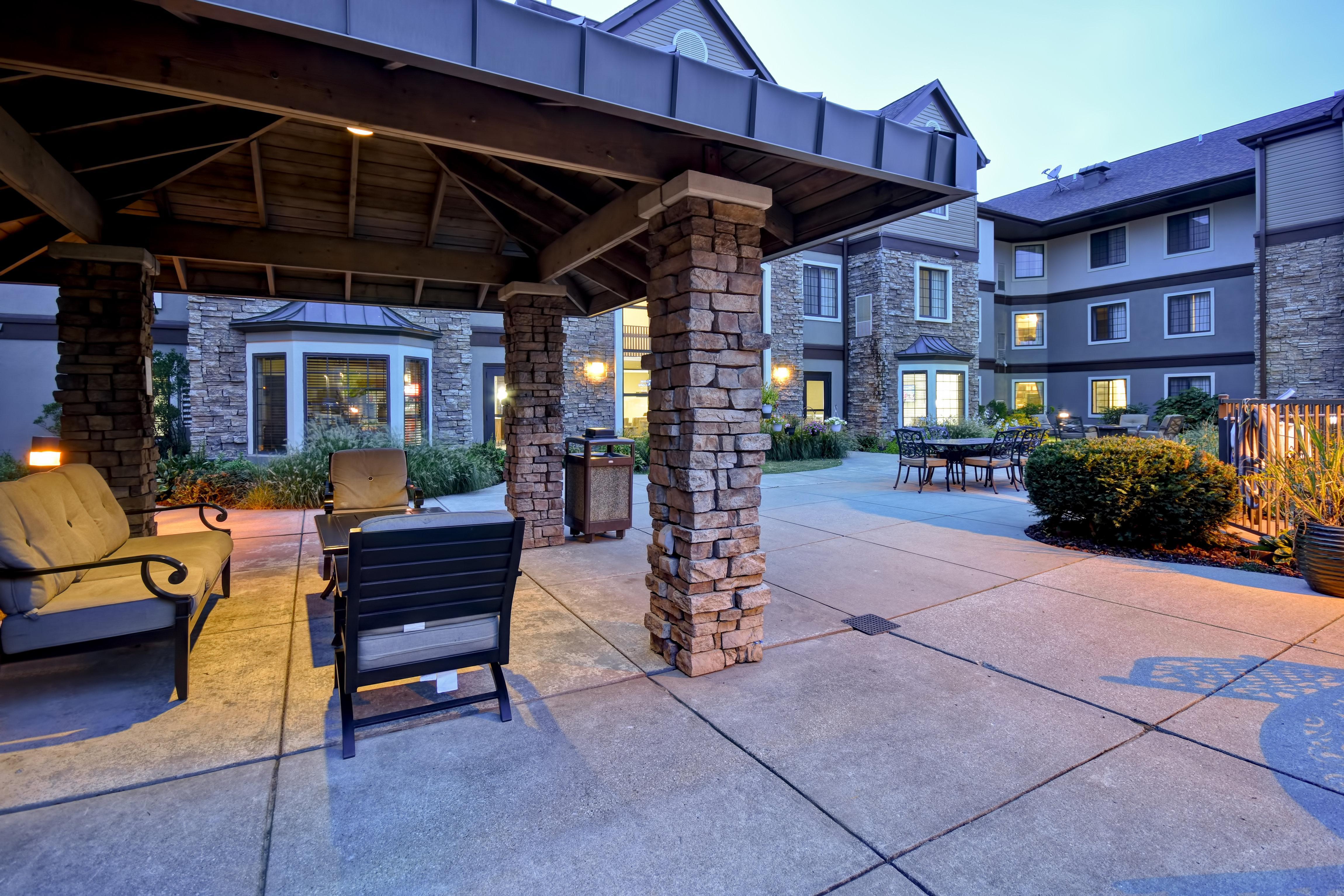 Staybridge Suites Grand Rapids-Kentwood By Ihg Cascade Exteriör bild