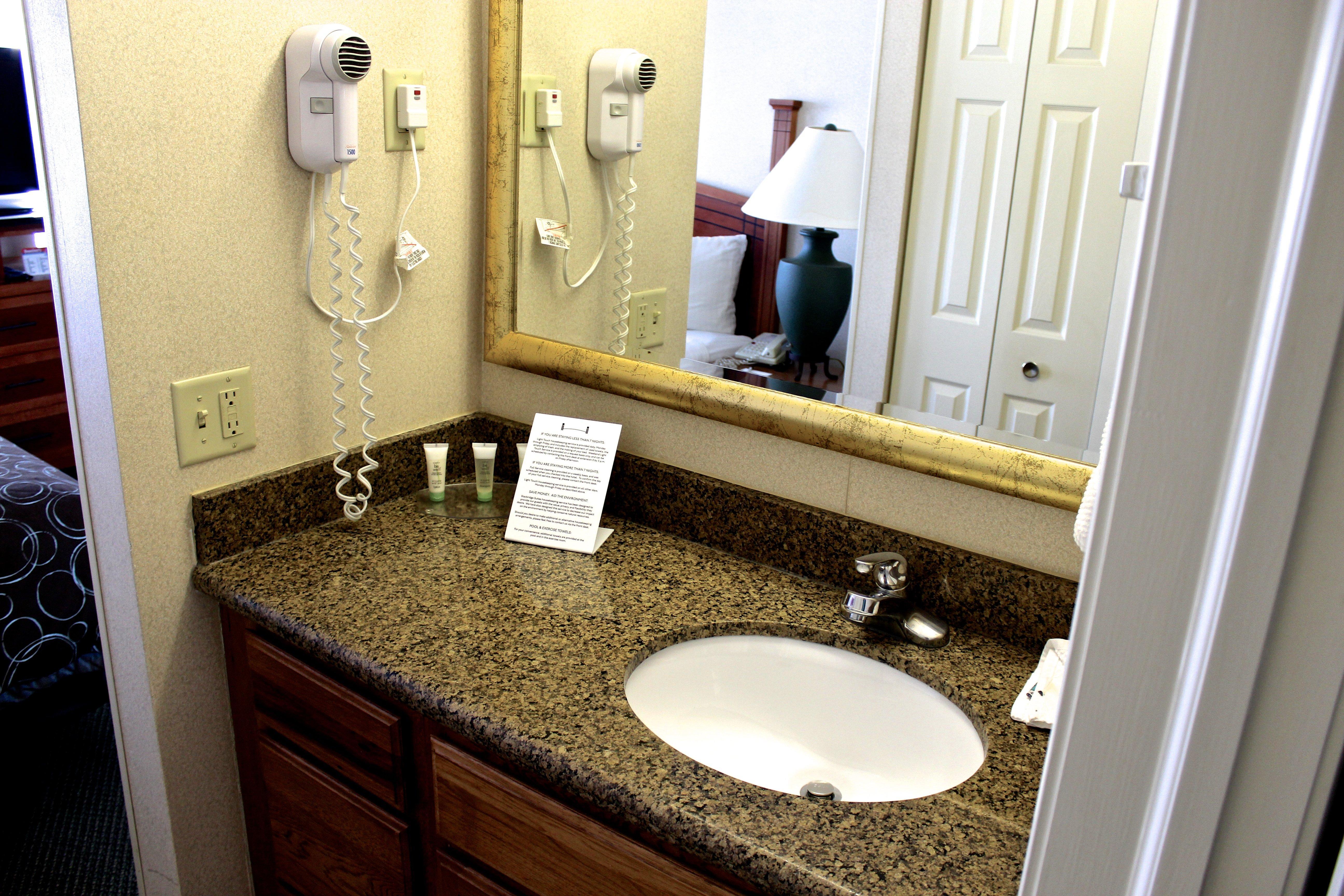 Staybridge Suites Grand Rapids-Kentwood By Ihg Cascade Exteriör bild