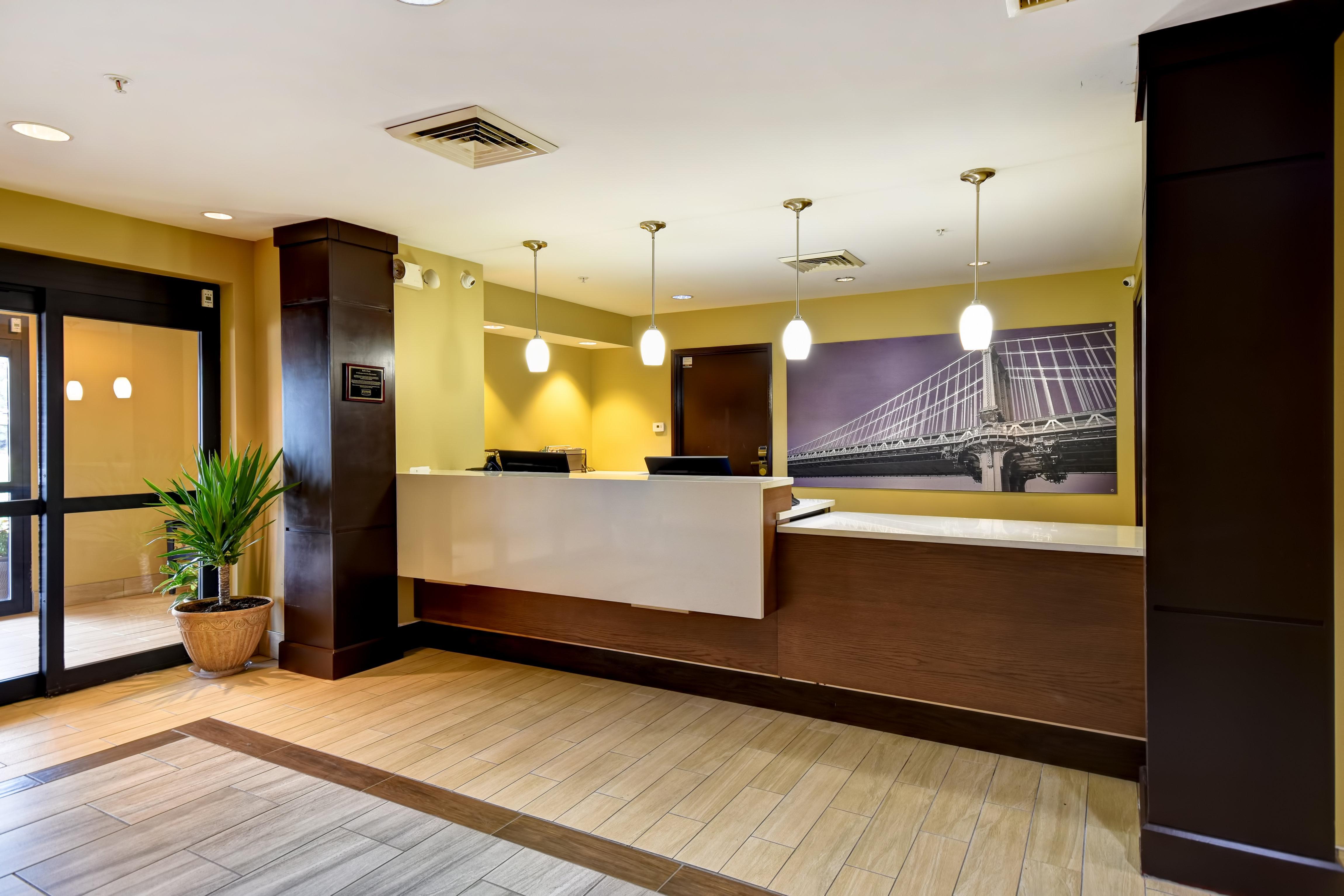 Staybridge Suites Grand Rapids-Kentwood By Ihg Cascade Exteriör bild